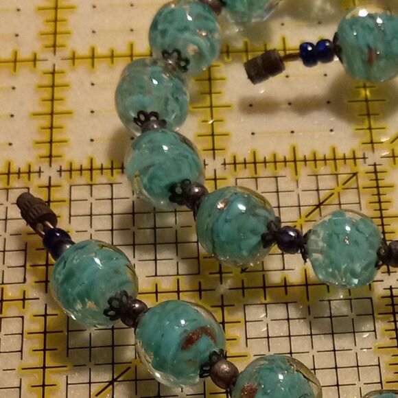 Vintage Murano style glass beads necklace - Picture 9 of 13